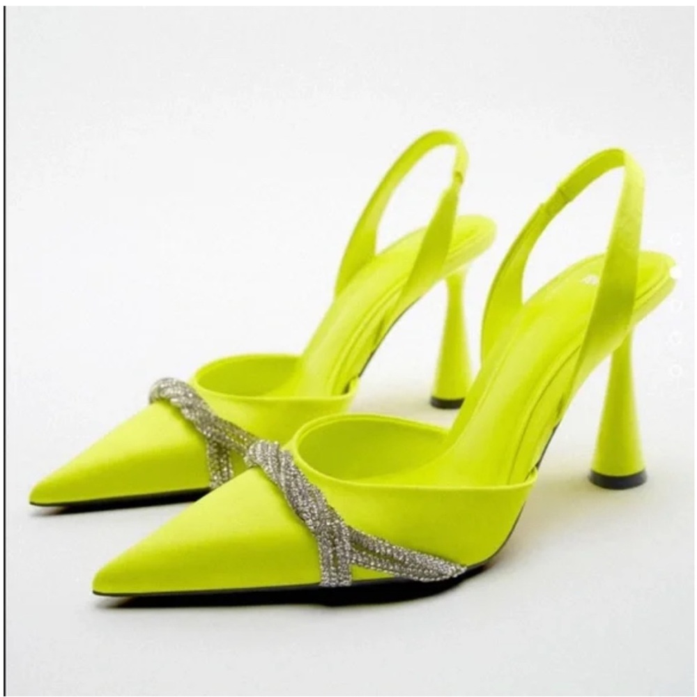 NWT Zara Chartreuse Heels